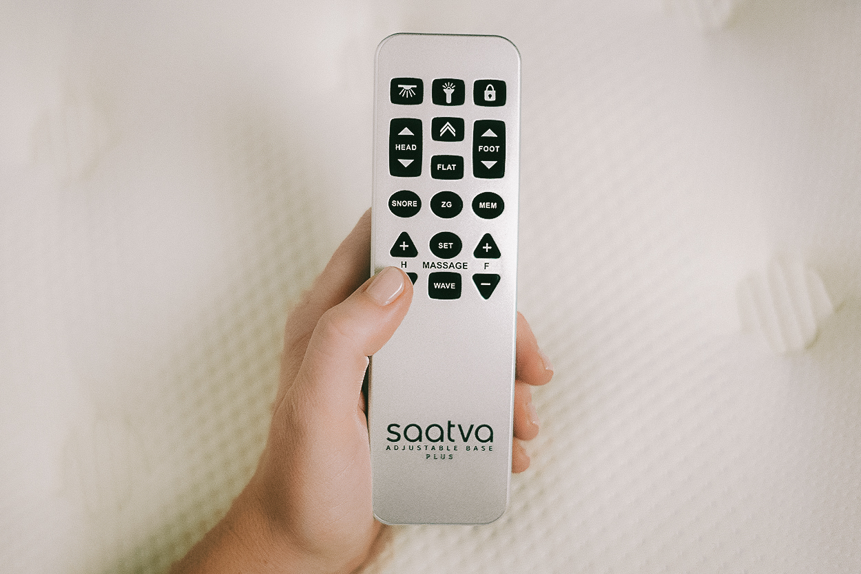 Saatva adjustable base plus remote